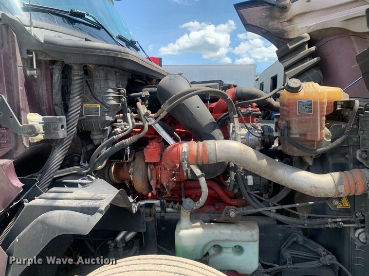 image for item LH9667 2020 International LT625  semi truck