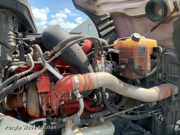 image for item LH9667 2020 International LT625  semi truck