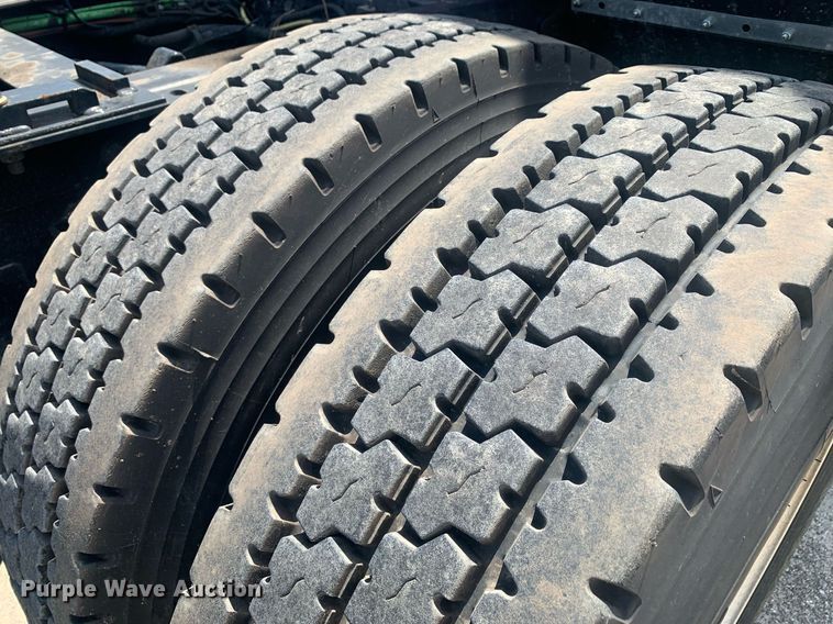 image for item LH9667 2020 International LT625  semi truck