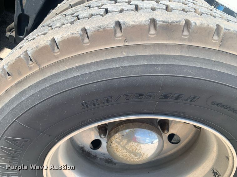 image for item LH9667 2020 International LT625  semi truck