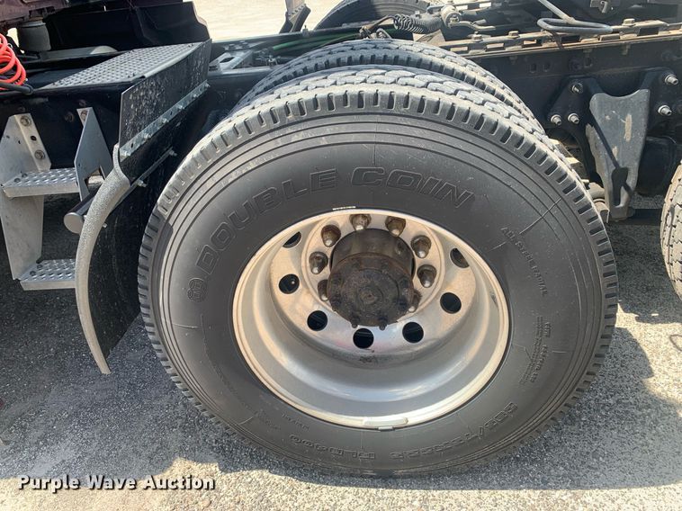 image for item LH9667 2020 International LT625  semi truck