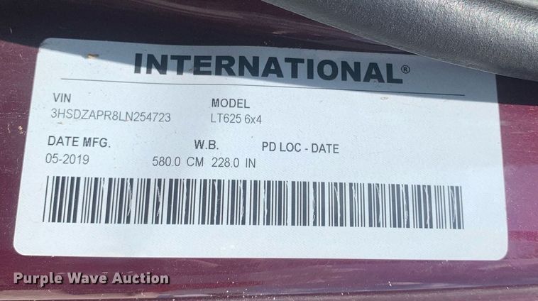 image for item LH9667 2020 International LT625  semi truck