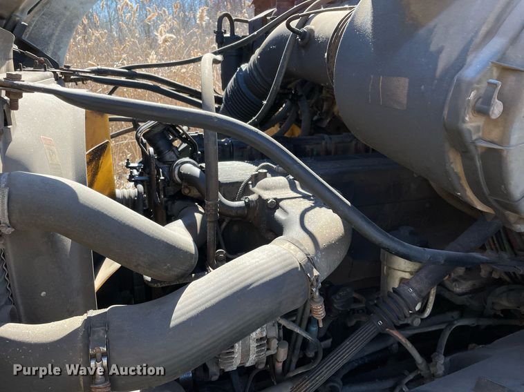 image for item LJ9556 2007 Sterling AT9500  semi truck