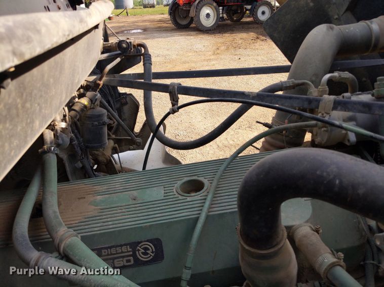 image for item LL9225 1991 Freightliner FLC  semi truck