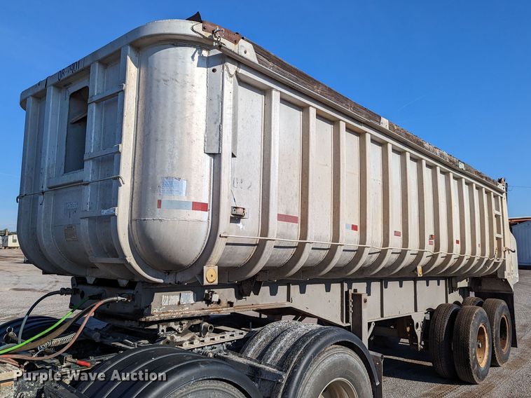 image for item LM9795 1979 Hobbs GA-24-53  end dump trailer