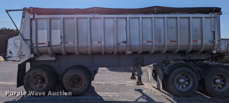 image for item LM9795 1979 Hobbs GA-24-53  end dump trailer