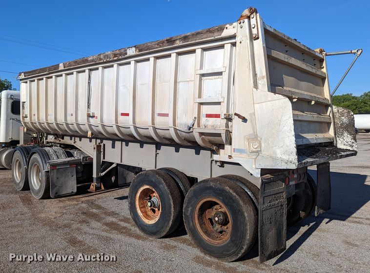 image for item LM9795 1979 Hobbs GA-24-53  end dump trailer