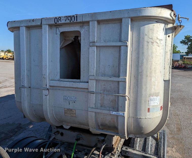 image for item LM9795 1979 Hobbs GA-24-53  end dump trailer