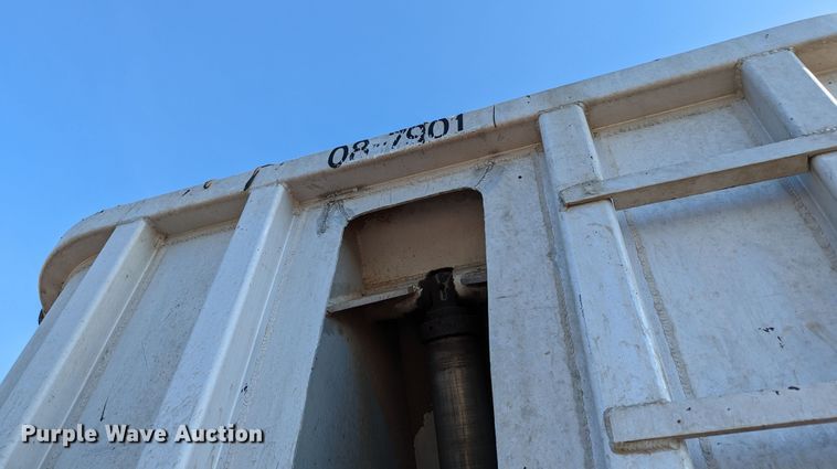 image for item LM9795 1979 Hobbs GA-24-53  end dump trailer