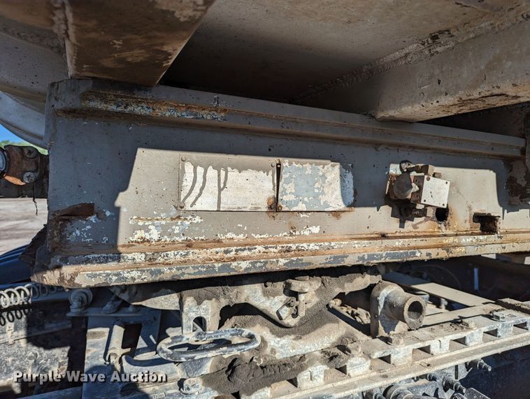 image for item LM9795 1979 Hobbs GA-24-53  end dump trailer