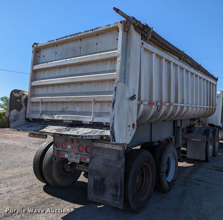 image for item LM9797 1981 Fruehauf ND2-F2-22-7-DA5-24  end dump trailer