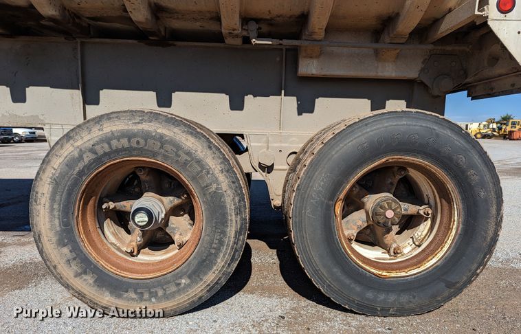 image for item LM9797 1981 Fruehauf ND2-F2-22-7-DA5-24  end dump trailer