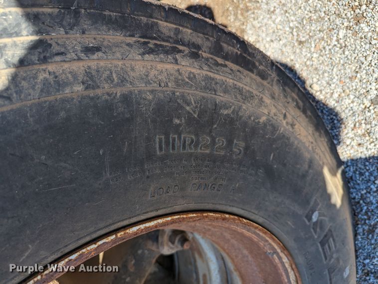 image for item LM9797 1981 Fruehauf ND2-F2-22-7-DA5-24  end dump trailer