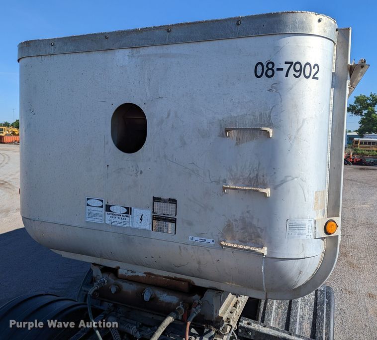 image for item LM9799 1979 Hobbs GS-24-53  end dump trailer