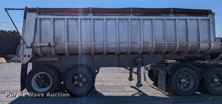 image for item LM9799 1979 Hobbs GS-24-53  end dump trailer