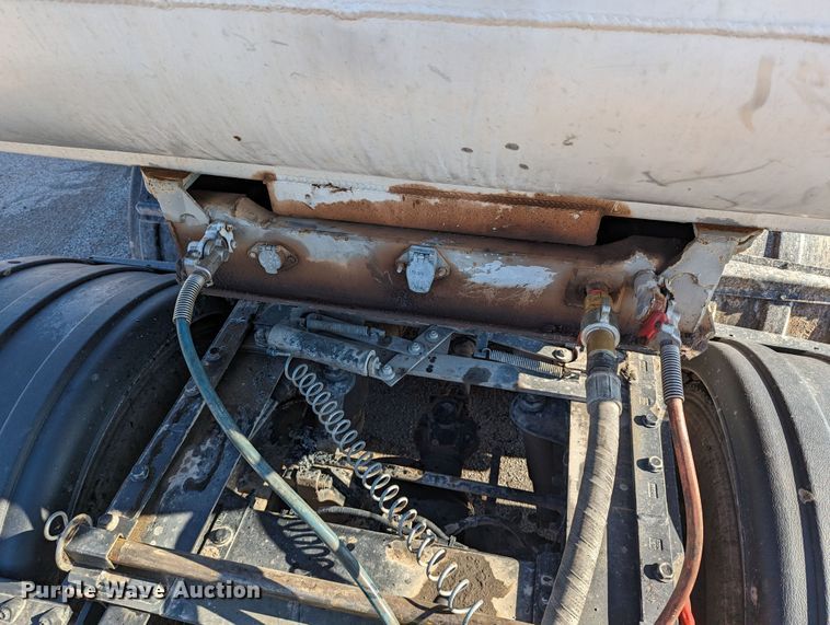 image for item LM9799 1979 Hobbs GS-24-53  end dump trailer