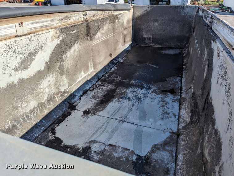 image for item LM9799 1979 Hobbs GS-24-53  end dump trailer