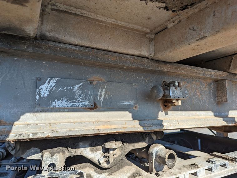 image for item LM9799 1979 Hobbs GS-24-53  end dump trailer