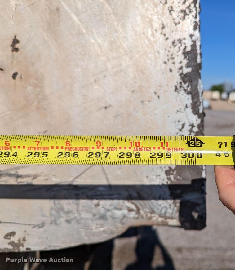 image for item LM9800 1983 Fruehauf ND1-22-7 DA5-24 F2U/C  end dump trailer