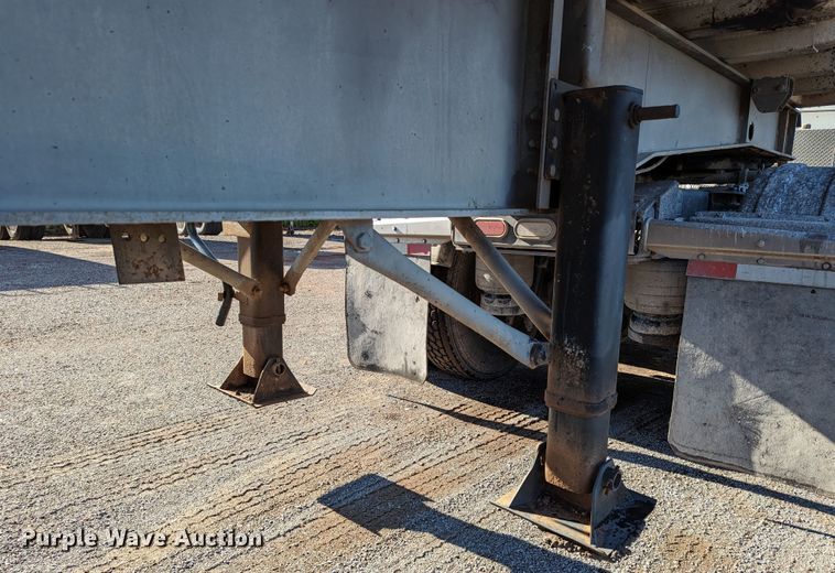 image for item LM9800 1983 Fruehauf ND1-22-7 DA5-24 F2U/C  end dump trailer