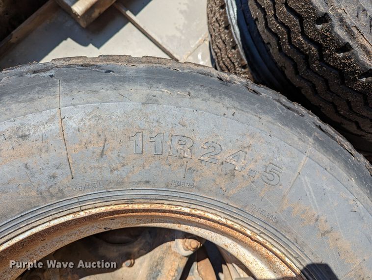 image for item LM9800 1983 Fruehauf ND1-22-7 DA5-24 F2U/C  end dump trailer