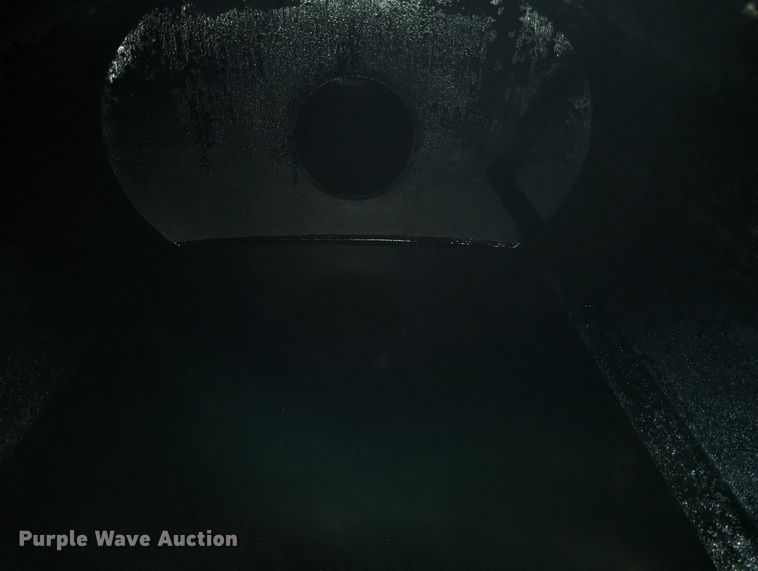 image for item LM9806 1974 Trailmobile T41I1CBF  tank trailer