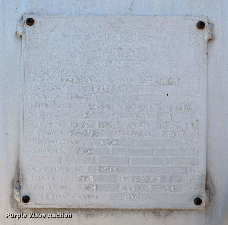 image for item LM9807 1970 Trailmobile T41I1CBF  tank trailer