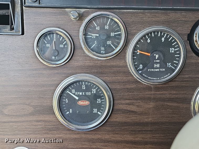 image for item LW9626 1984 Peterbilt 362  semi truck