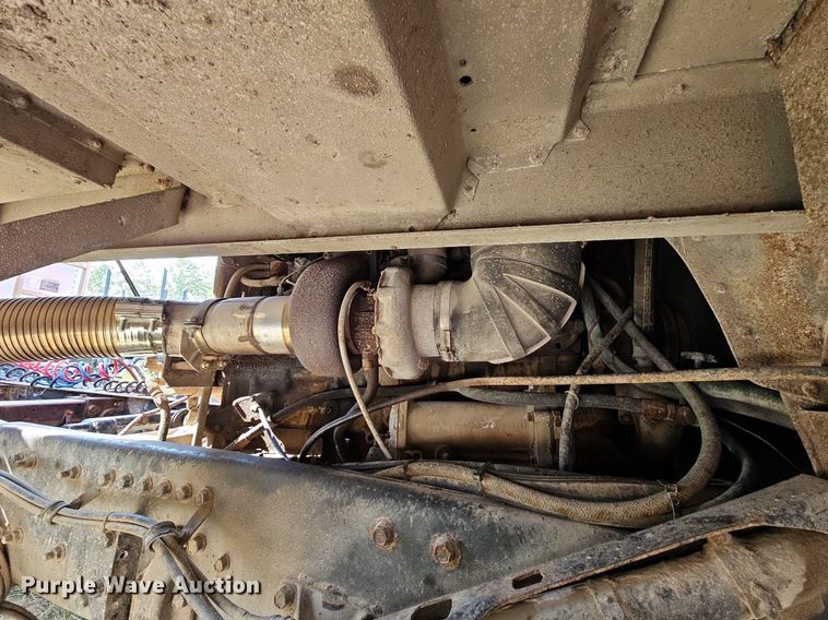 image for item LW9626 1984 Peterbilt 362  semi truck