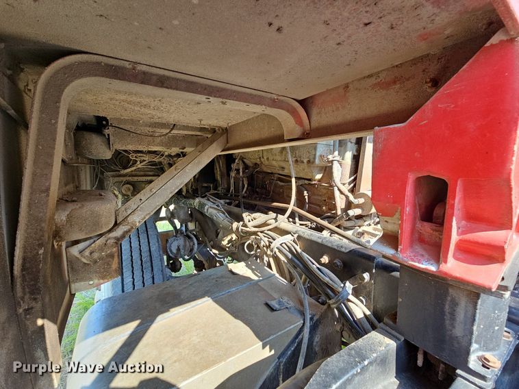 image for item LW9626 1984 Peterbilt 362  semi truck