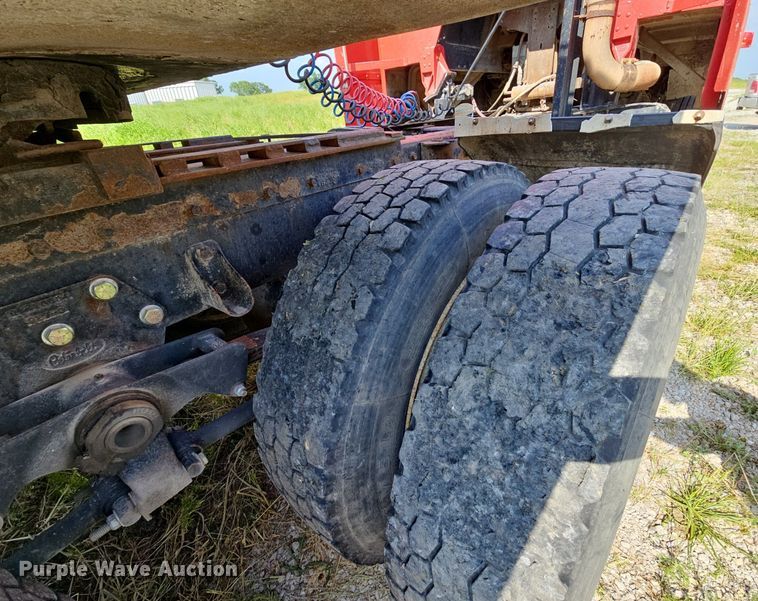 image for item LW9626 1984 Peterbilt 362  semi truck