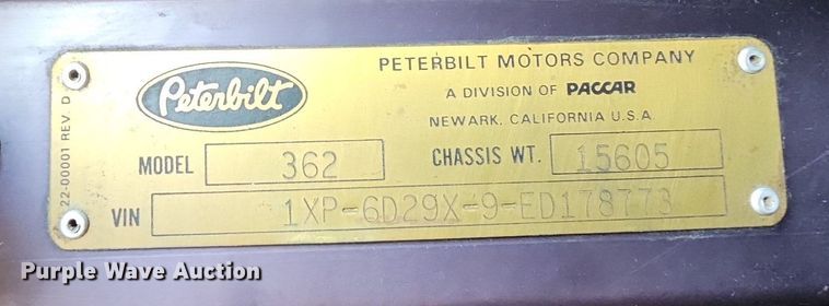 image for item LW9626 1984 Peterbilt 362  semi truck