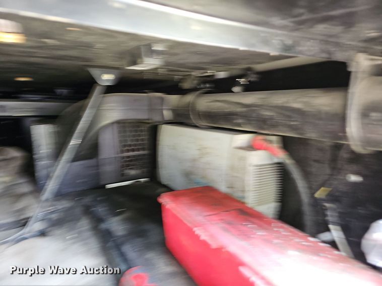 image for item LW9672 2015 Peterbilt 579  semi truck