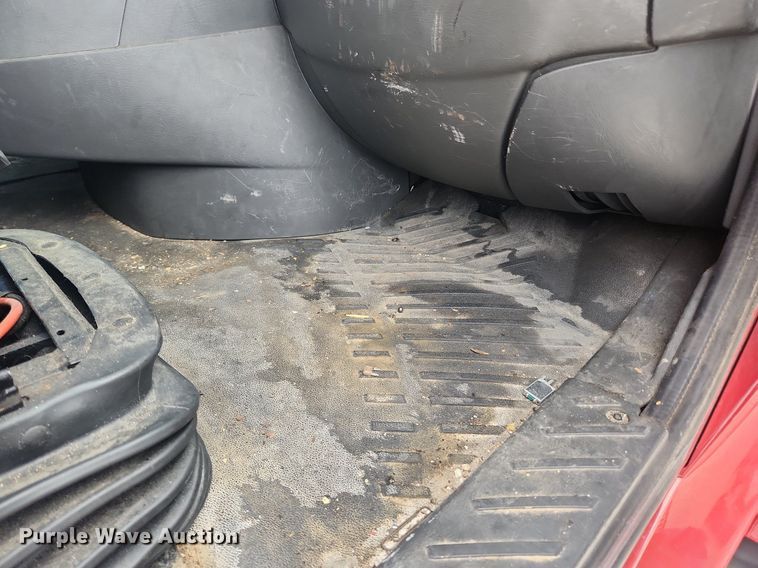 image for item LX9554 2013 International ProStar  semi truck