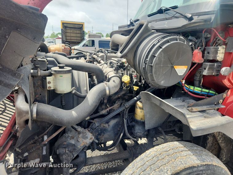 image for item LX9554 2013 International ProStar  semi truck