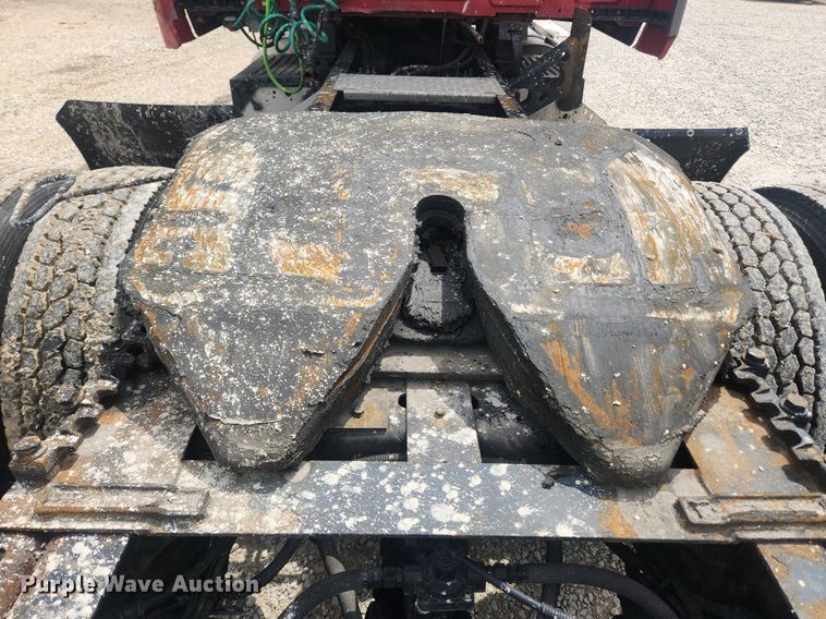 image for item LX9554 2013 International ProStar  semi truck