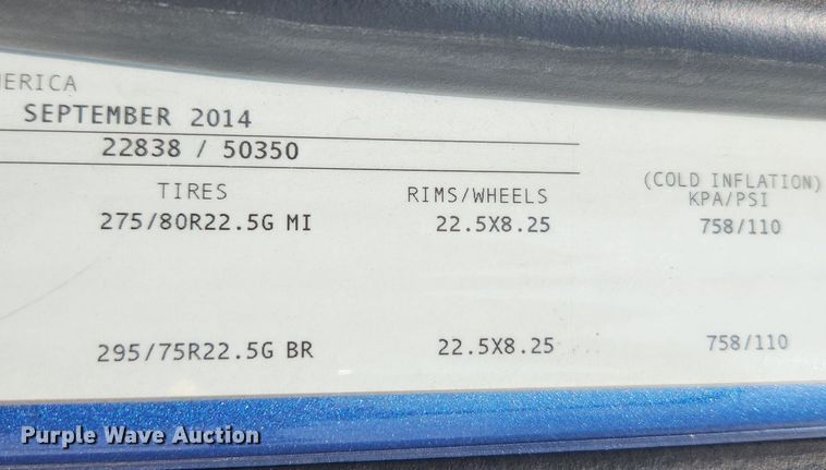 image for item LX9707 2015 Volvo VNL  semi truck