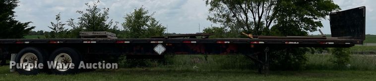 image for item LY9749 1992 Utility  flatbed trailer