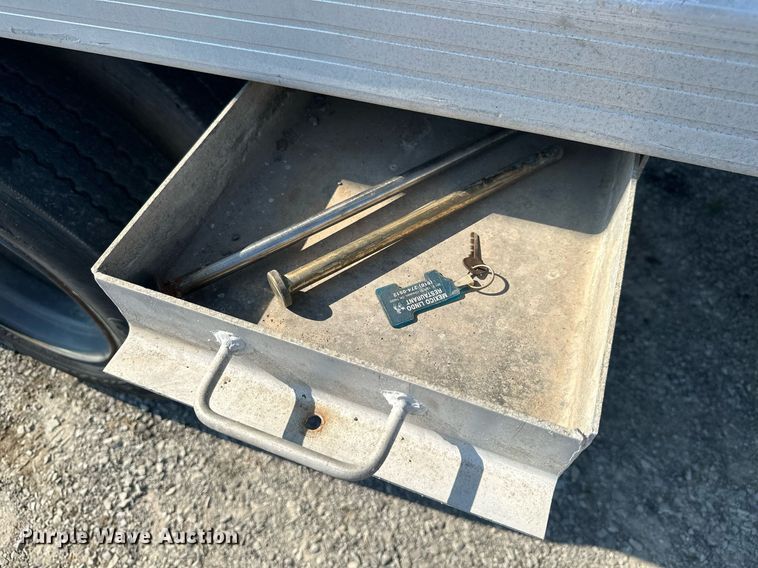 image for item MB9532 1991 Travis  end dump trailer