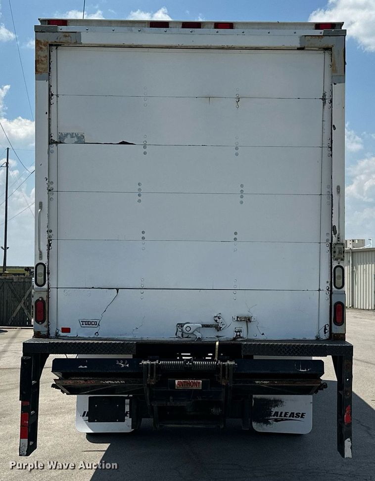 image for item MB9540 2012 International DuraStar 4300  box truck