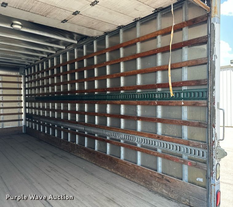 image for item MB9540 2012 International DuraStar 4300  box truck