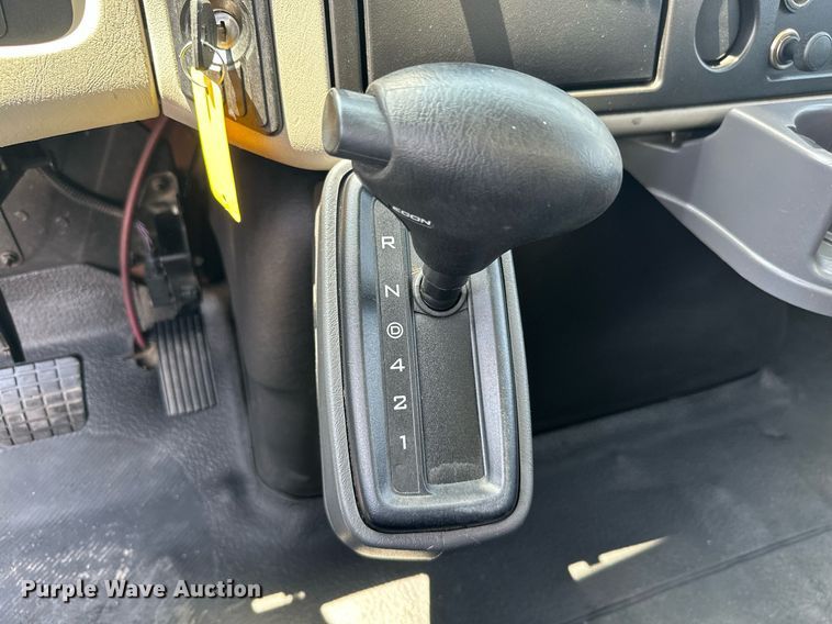 image for item MB9540 2012 International DuraStar 4300  box truck