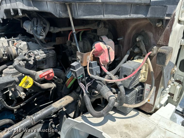 image for item MB9540 2012 International DuraStar 4300  box truck