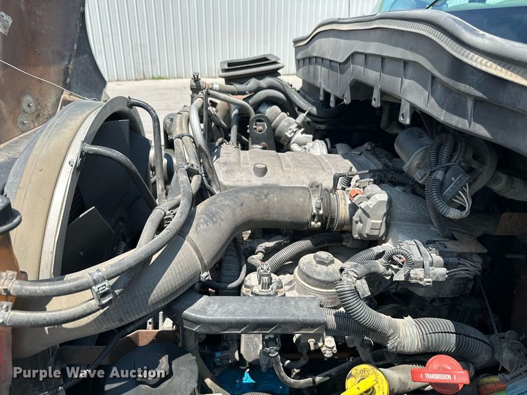 image for item MB9540 2012 International DuraStar 4300  box truck