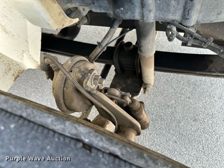 image for item MB9540 2012 International DuraStar 4300  box truck