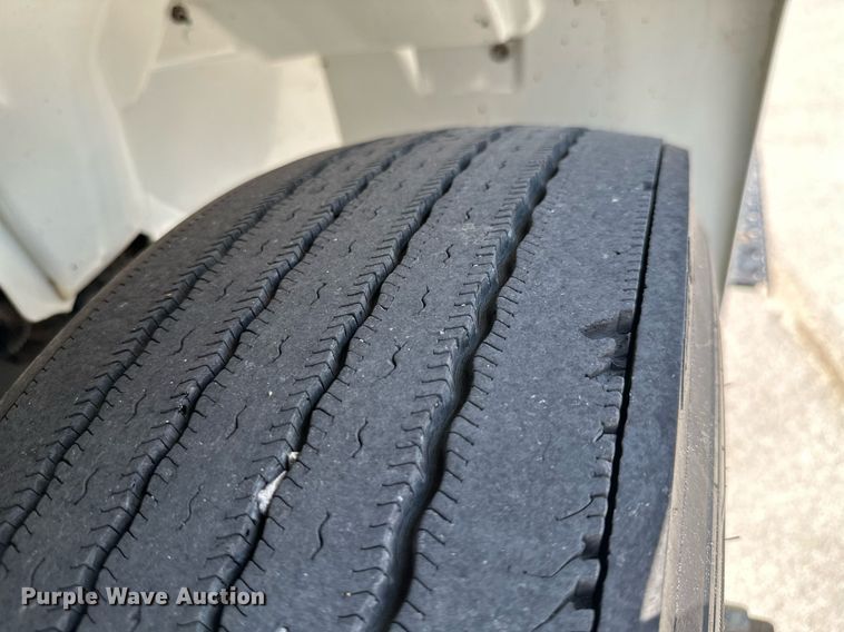 image for item MB9540 2012 International DuraStar 4300  box truck