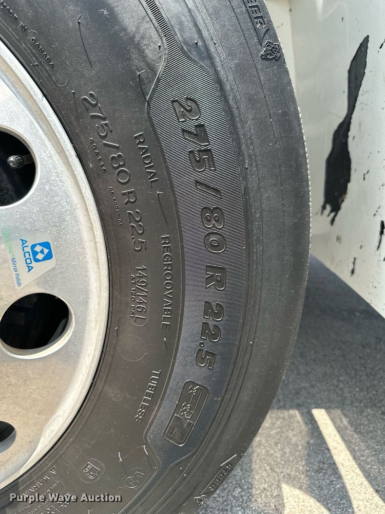 image for item MB9540 2012 International DuraStar 4300  box truck