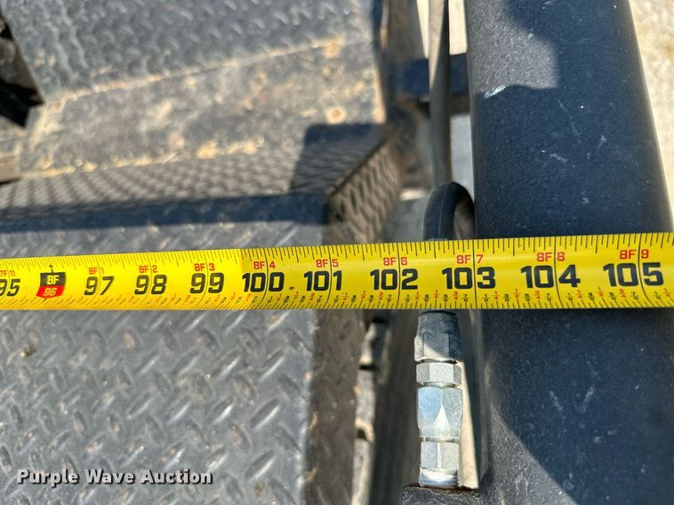 image for item MB9550 2005 Mack CV713  roll-off container truck