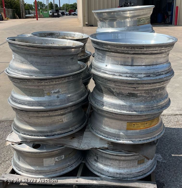 image for item ME9917 (17) aluminum wheels