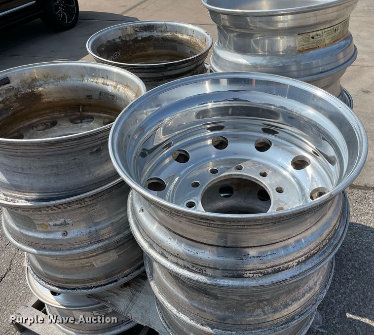 image for item ME9917 (17) aluminum wheels